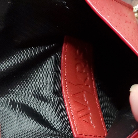 Ava + Kris Red Snakeskin Look Mini Bag NWT - Picture 3 of 4